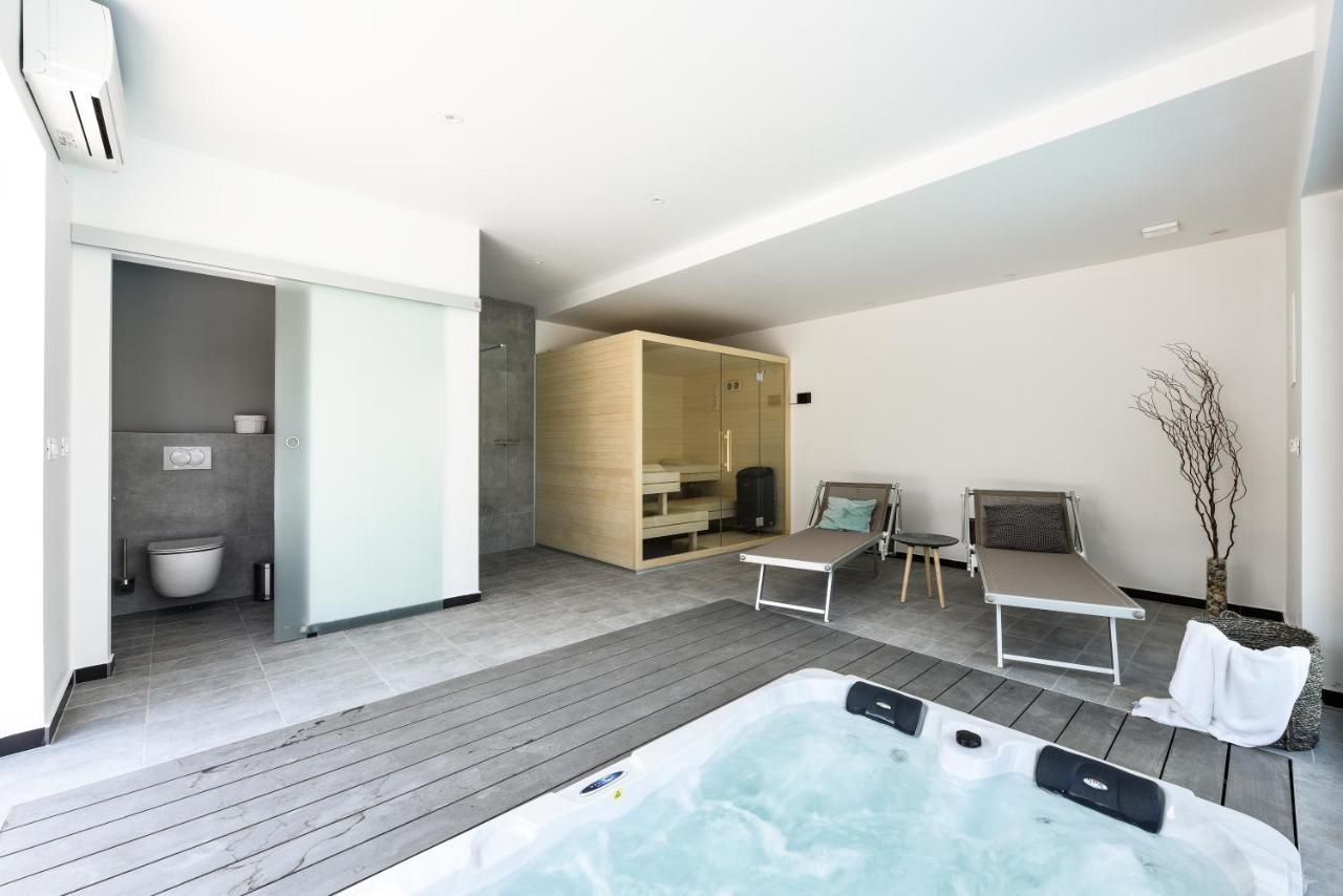 Villa Omnia Zadar Buitenkant foto