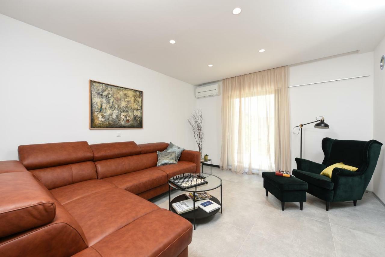 Villa Omnia Zadar Buitenkant foto