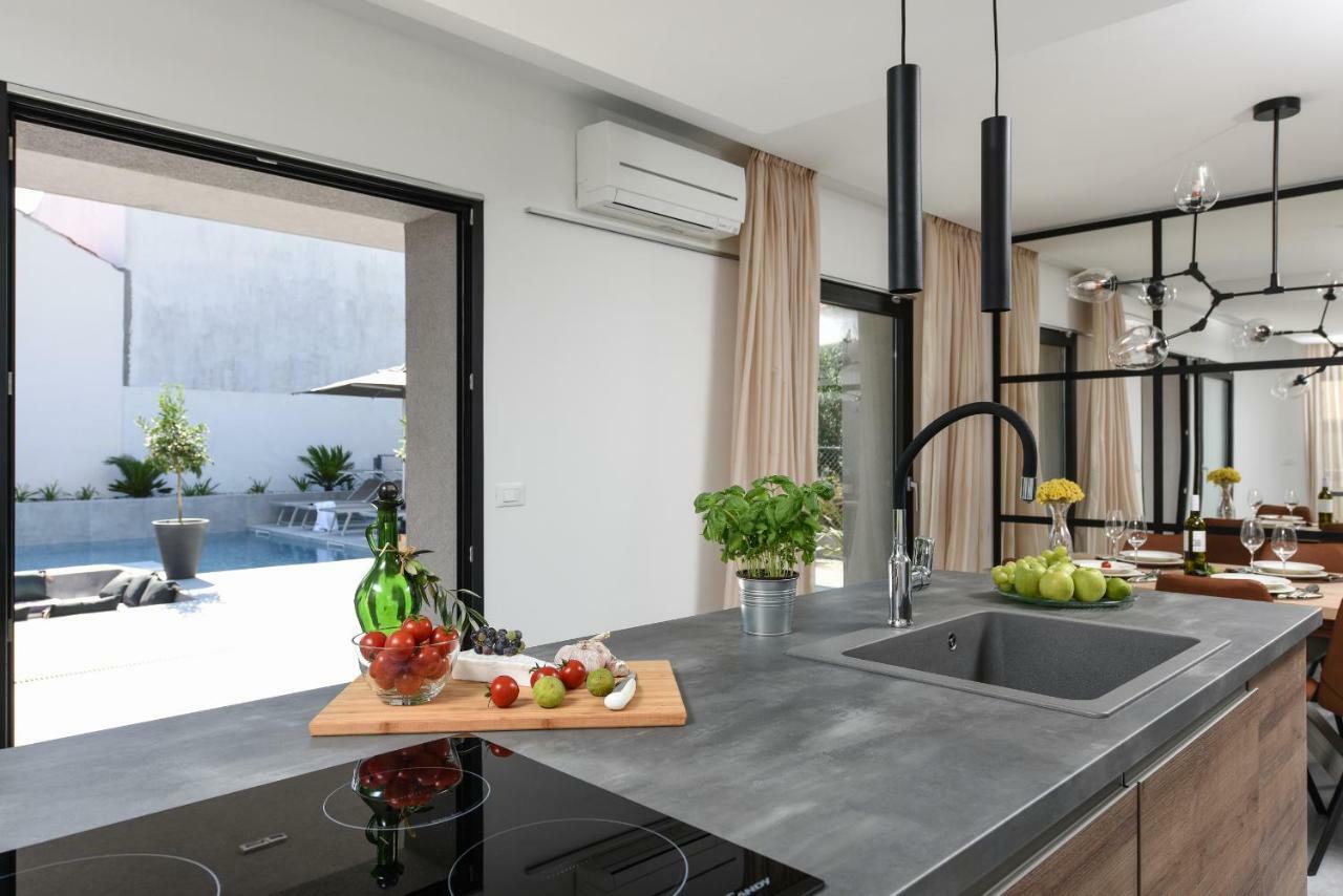 Villa Omnia Zadar Buitenkant foto
