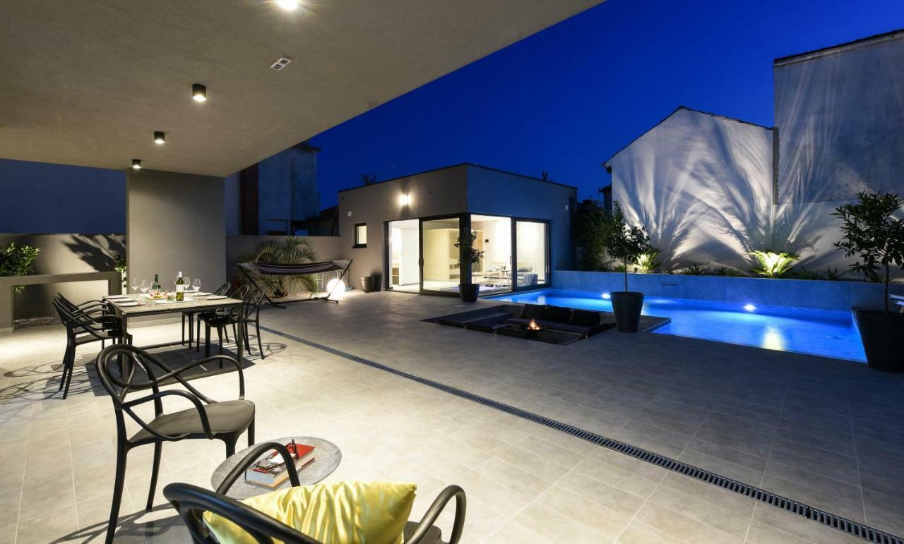 Villa Omnia Zadar Buitenkant foto