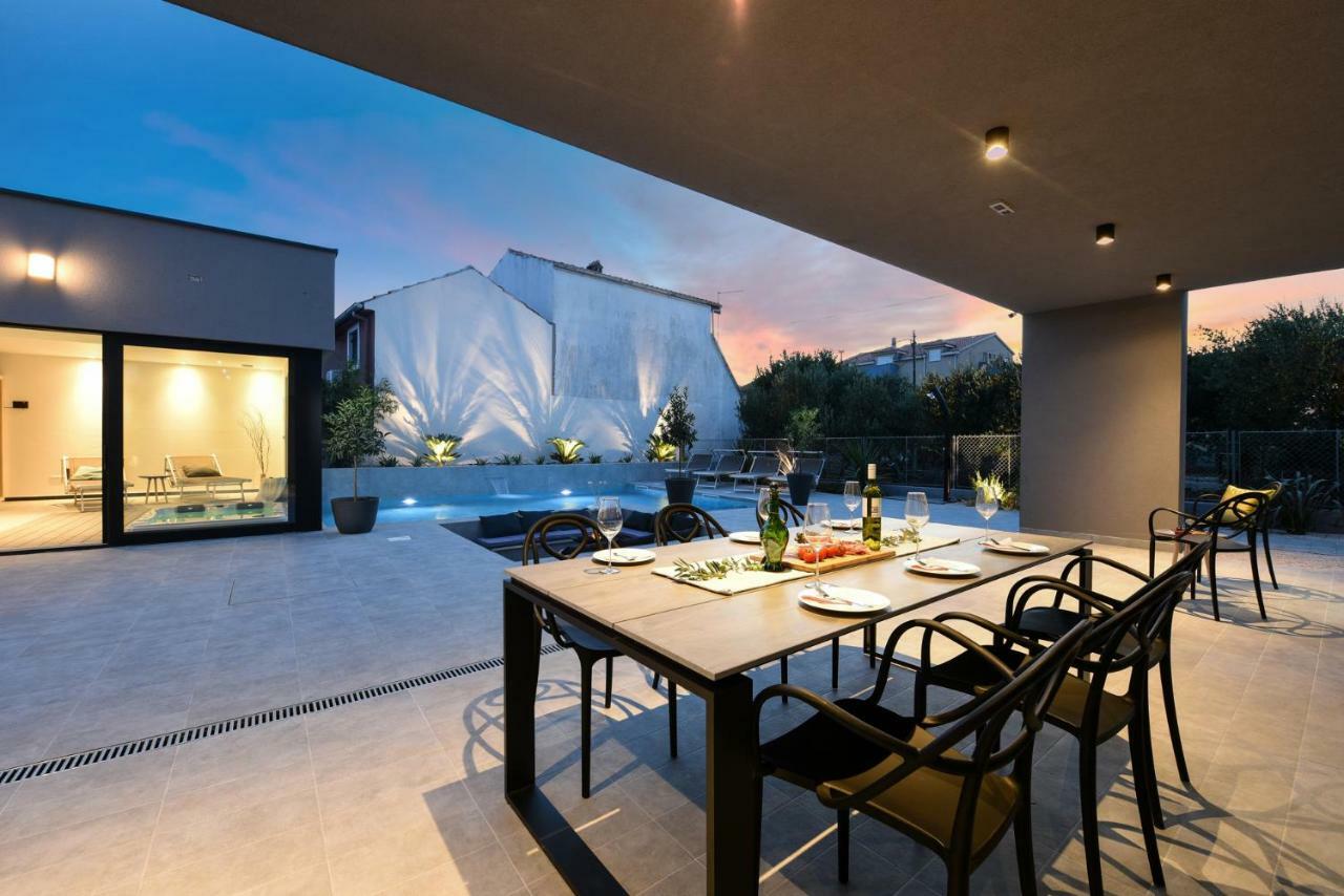 Villa Omnia Zadar Buitenkant foto